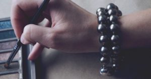 Magnetic Treatment Along With The Bead Bracelet The Best Way To Work Jointly