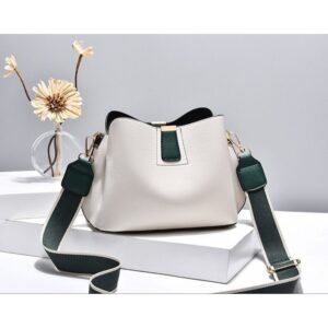 The Influence of Designer Handbags in High-End Fashion Trends