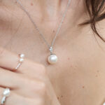 The Vintage Chic Trend: Gold and Pearl Pendant Designs to Embody the ‘Classic Beauty’ in 2025