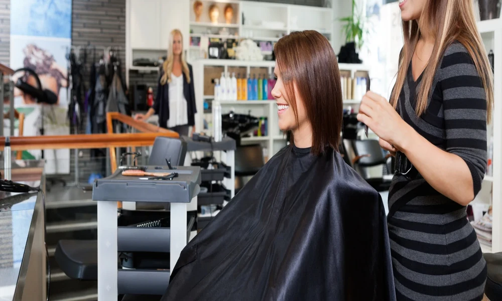 How a Beauty Salon Trolley Improves Daily Work